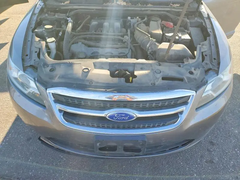 2011 FORD TAURUS SEL  