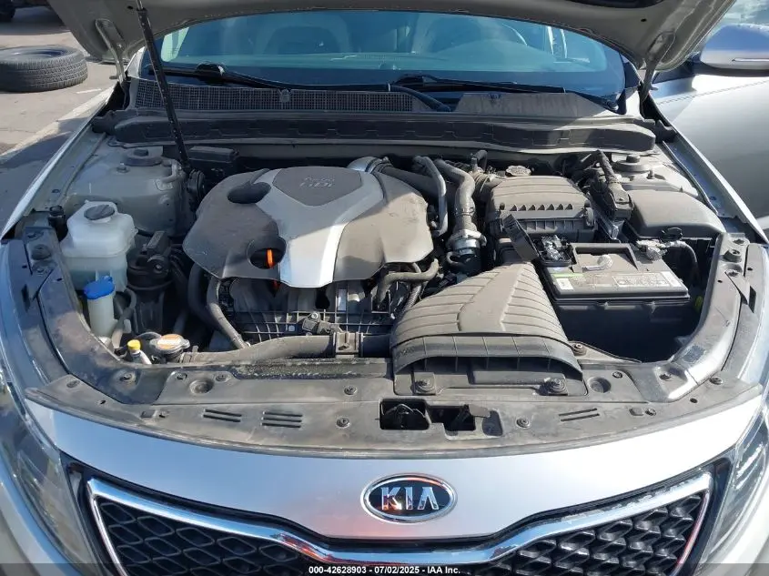 2011 KIA OPTIMA SX