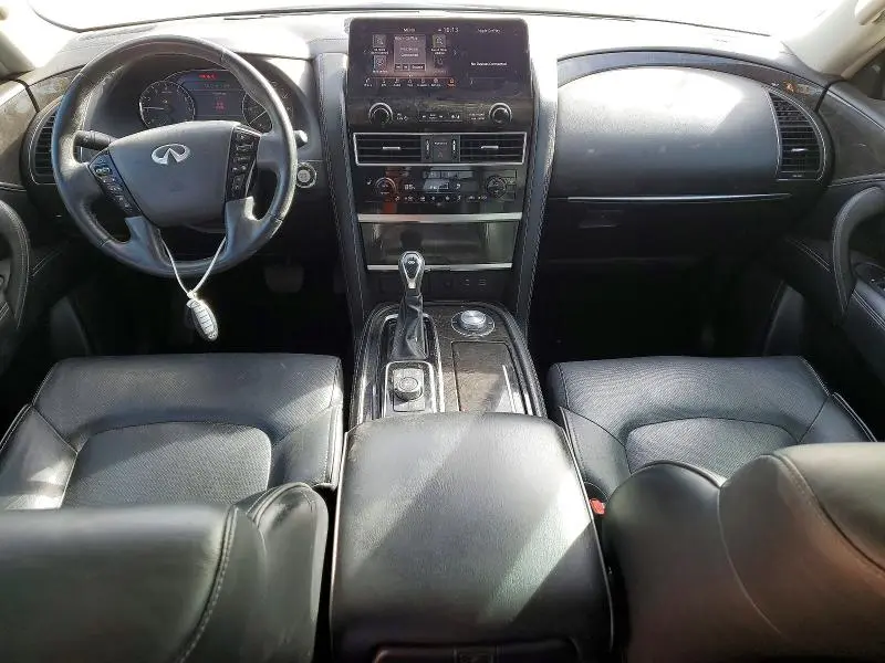 2022 INFINITI QX80 LUXE  