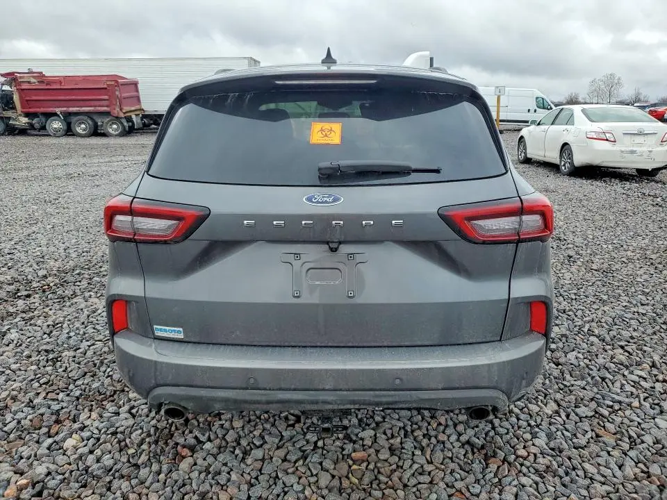 2023 FORD ESCAPE ST LINE  
