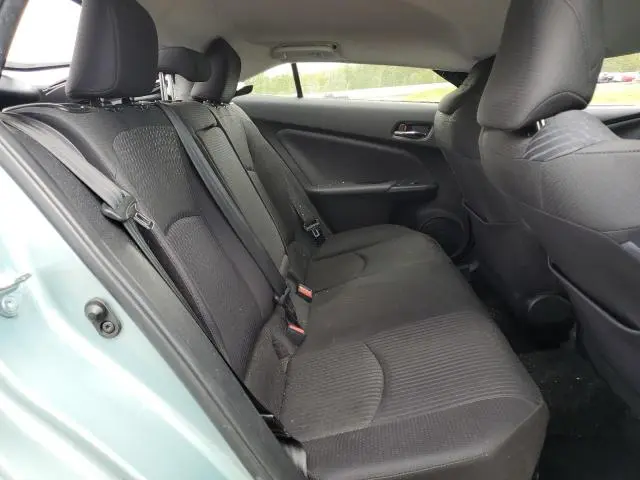 2016 TOYOTA PRIUS   