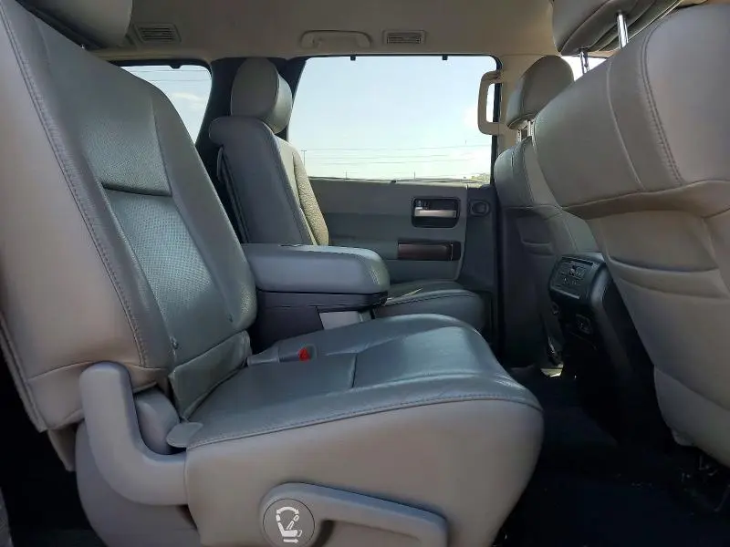 2012 TOYOTA SEQUOIA PLATINUM  