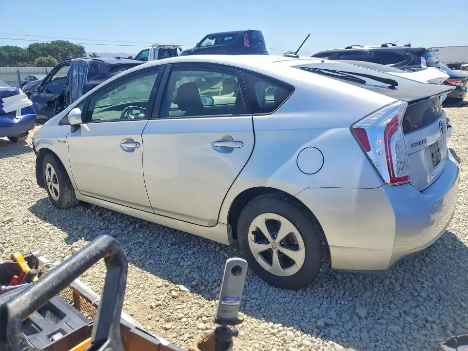 2012 TOYOTA PRIUS THREE  