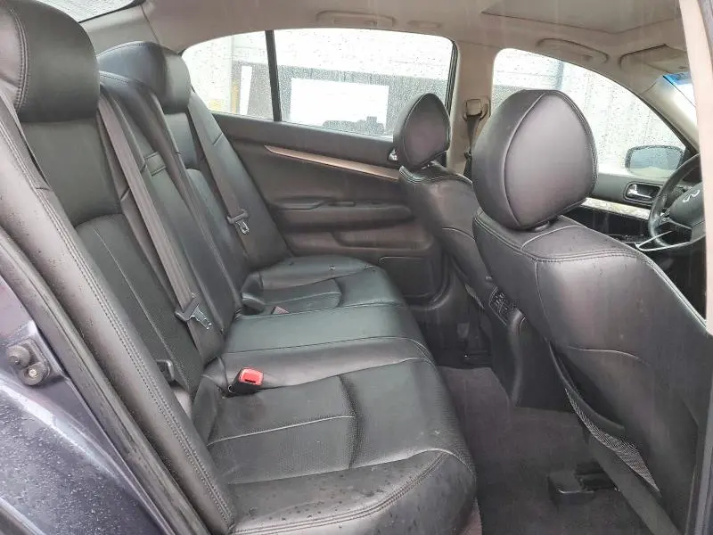 2010 INFINITI G37   