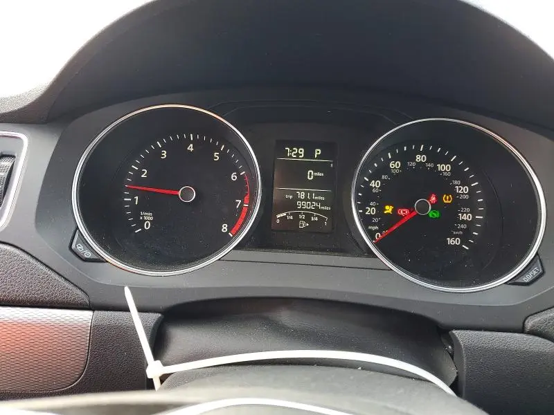 2016 VOLKSWAGEN JETTA SE  