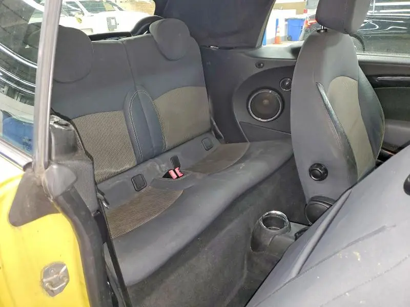 2010 MINI COOPER S  