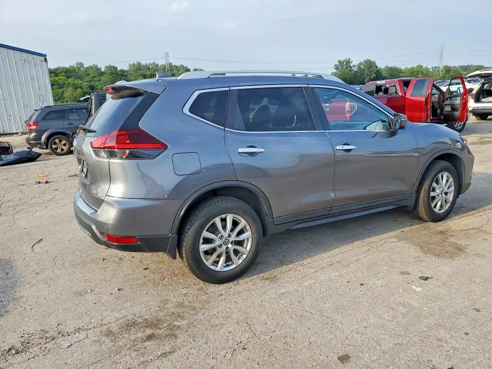2018 NISSAN ROGUE SV  