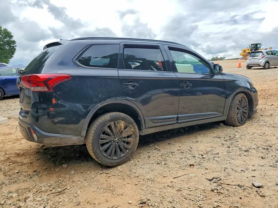 2020 MITSUBISHI OUTLANDER SE  