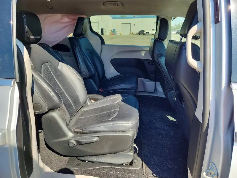 2024 CHRYSLER PACIFICA HYBRID SELECT  