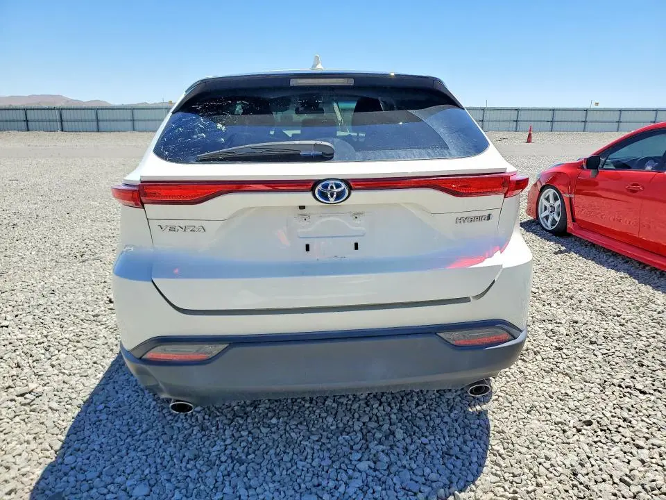 2021 TOYOTA VENZA LE  
