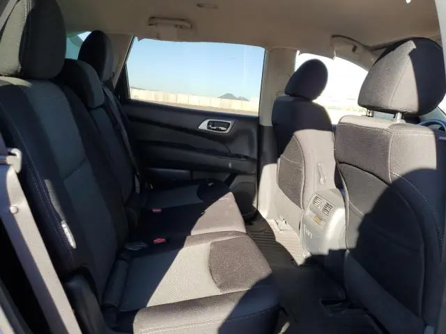 2019 NISSAN PATHFINDER S  