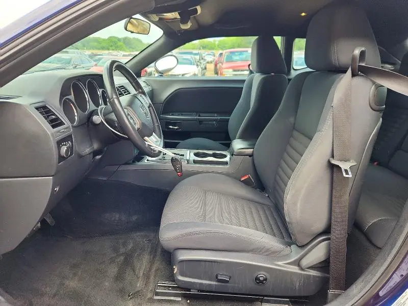 2013 DODGE CHALLENGER SXT  