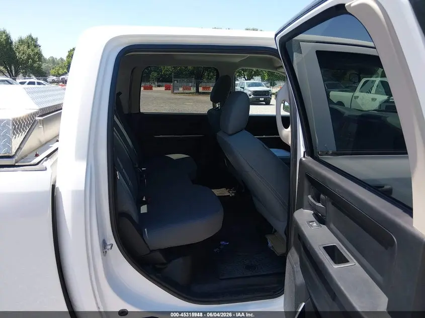 2018 RAM 1500 TRADESMAN  4X2 5'7 BOX