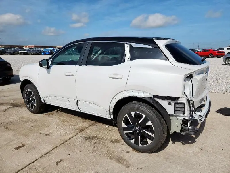 2025 NISSAN KICKS SV  