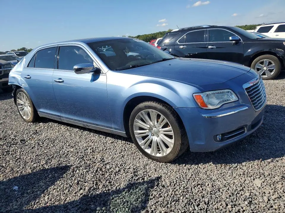 2011 CHRYSLER 300 LIMITED  