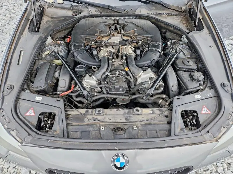 2012 BMW 550 XI  