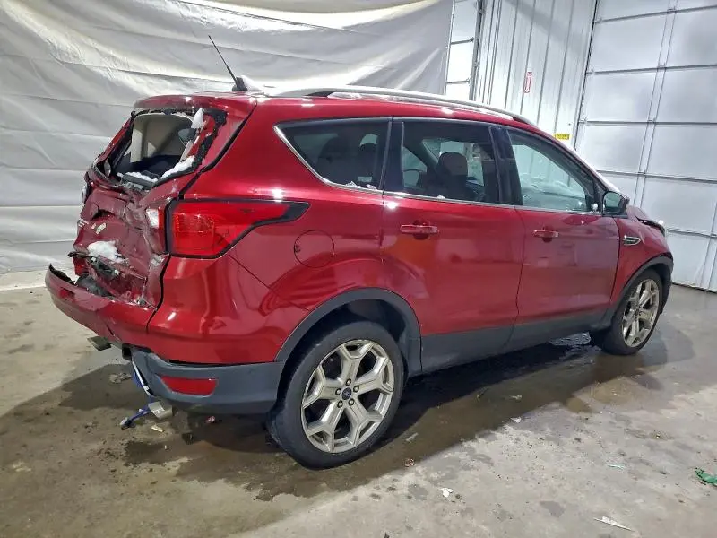 2019 FORD ESCAPE TITANIUM  