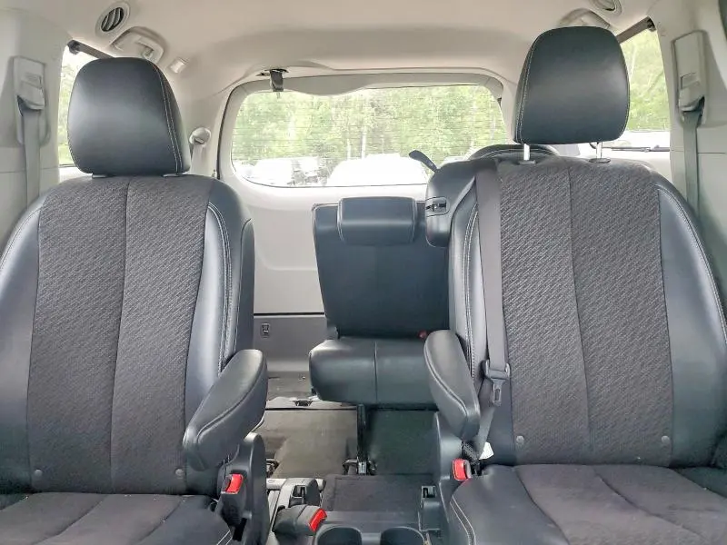 2014 TOYOTA SIENNA SPORT  