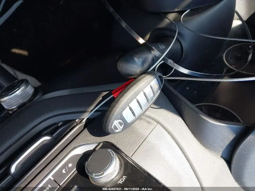 2021 NISSAN ALTIMA SV FWD