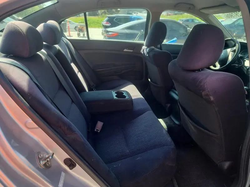 2011 HONDA ACCORD LX  