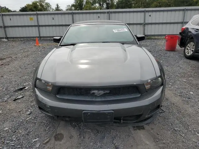 2011 FORD MUSTANG