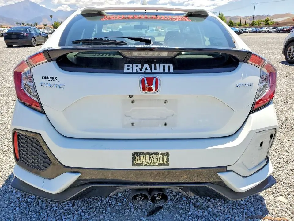 2018 HONDA CIVIC SPORT  