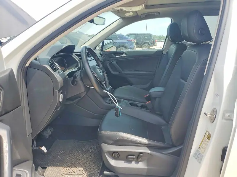 2020 VOLKSWAGEN TIGUAN SE  