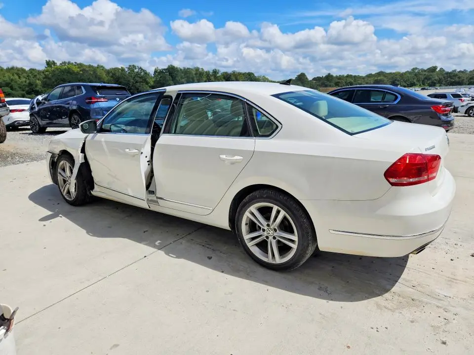 2015 VOLKSWAGEN PASSAT SEL  