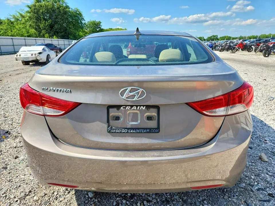 2013 HYUNDAI ELANTRA GLS  