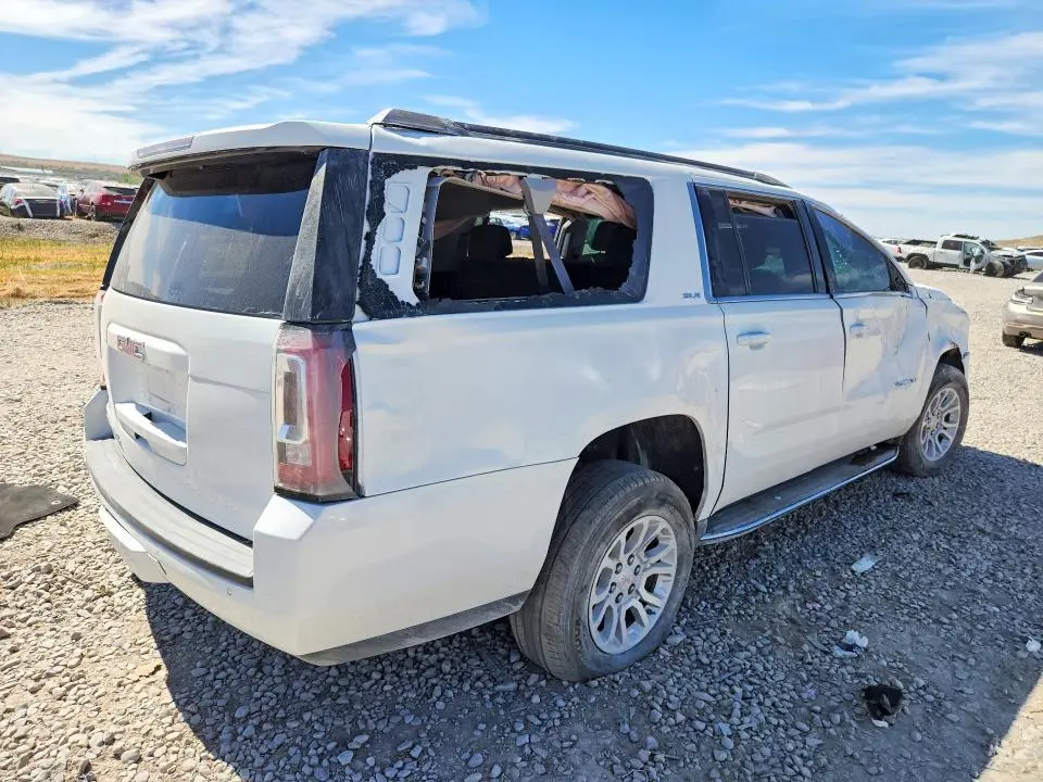 2017 GMC YUKON XL K1500 SLE  