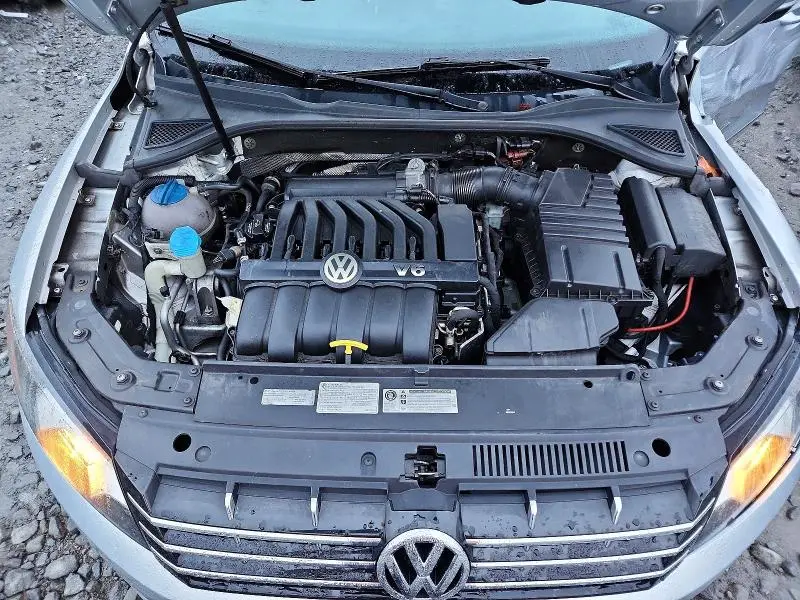 2015 VOLKSWAGEN PASSAT SEL  