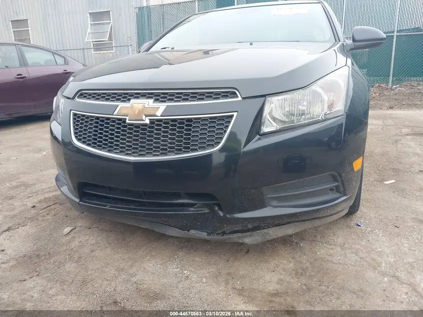 2014 CHEVROLET CRUZE 1LT AUTO