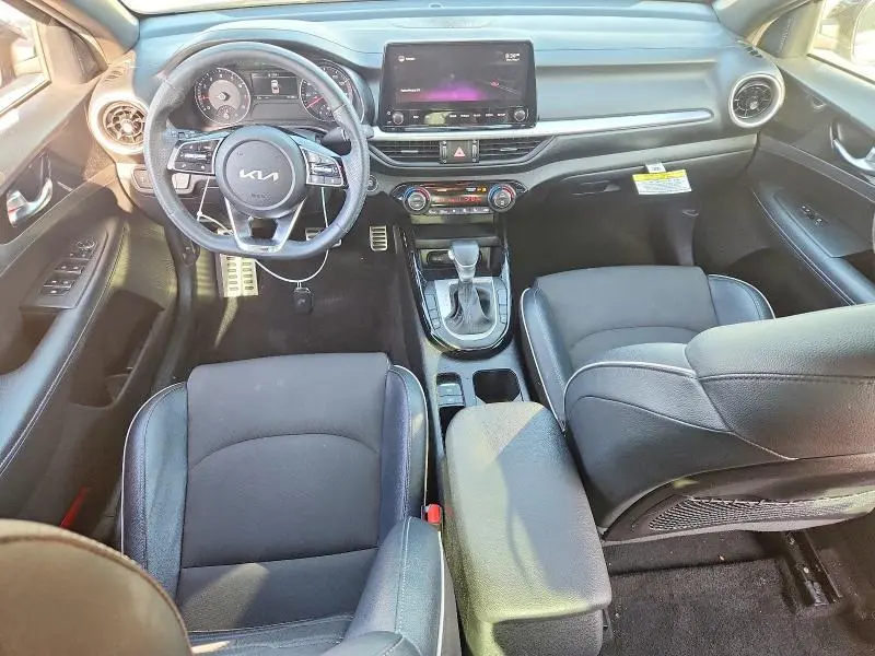 2022 KIA FORTE GT LINE  