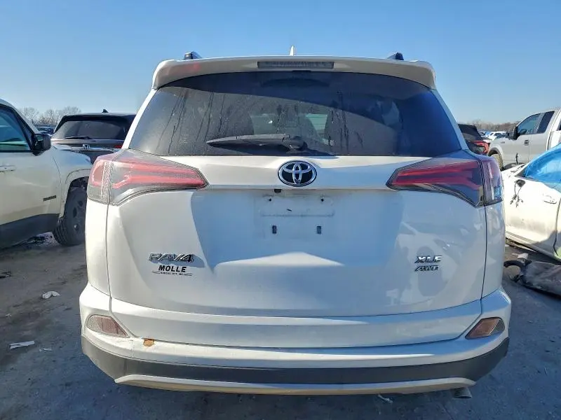 2017 TOYOTA RAV4 XLE  