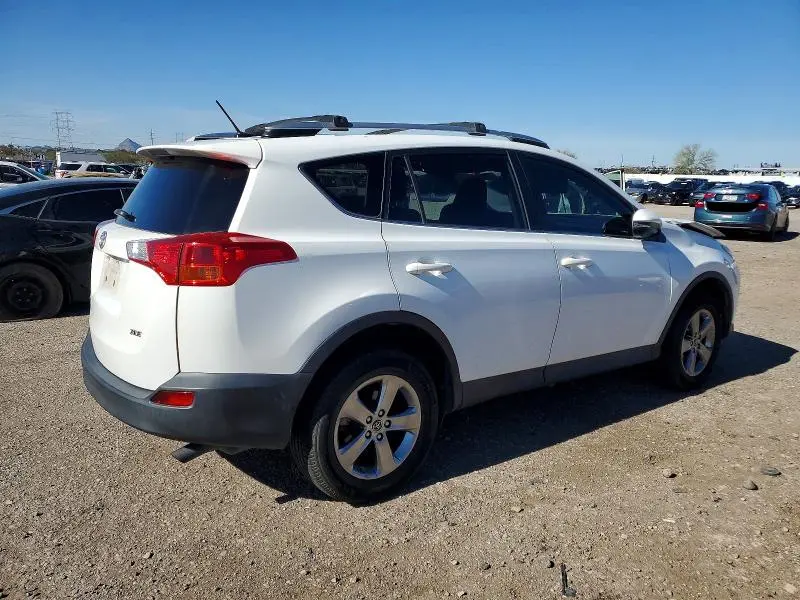 2015 TOYOTA RAV4 XLE  