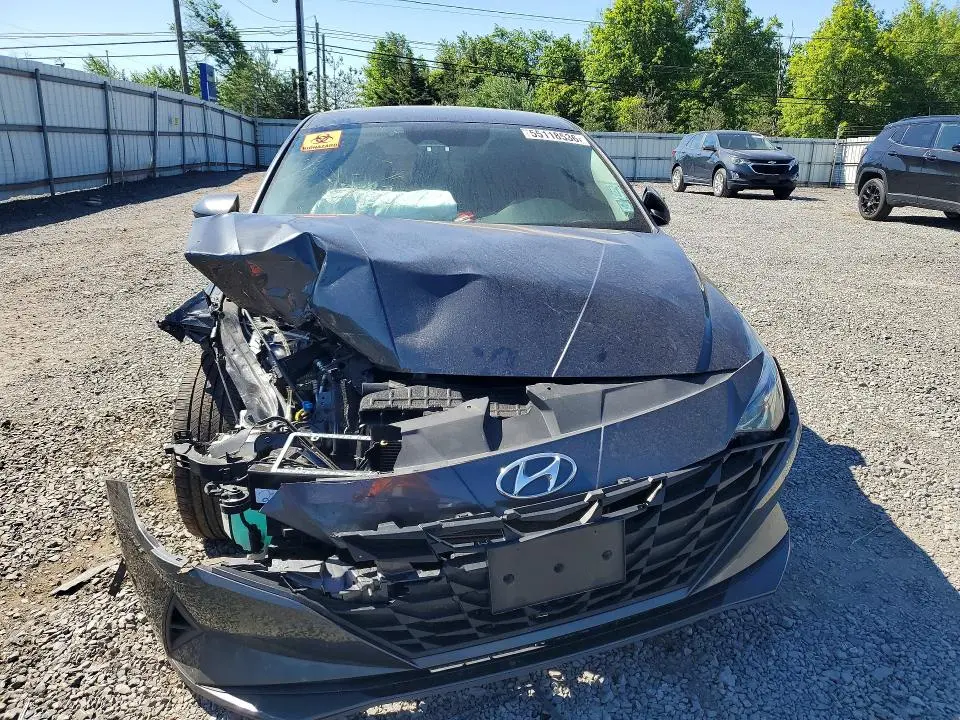 2021 HYUNDAI ELANTRA SEL  