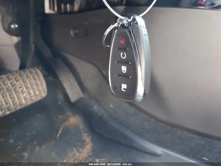 2025 CHEVROLET TRAX FWD LT