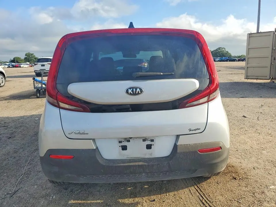 2020 KIA SOUL LX  