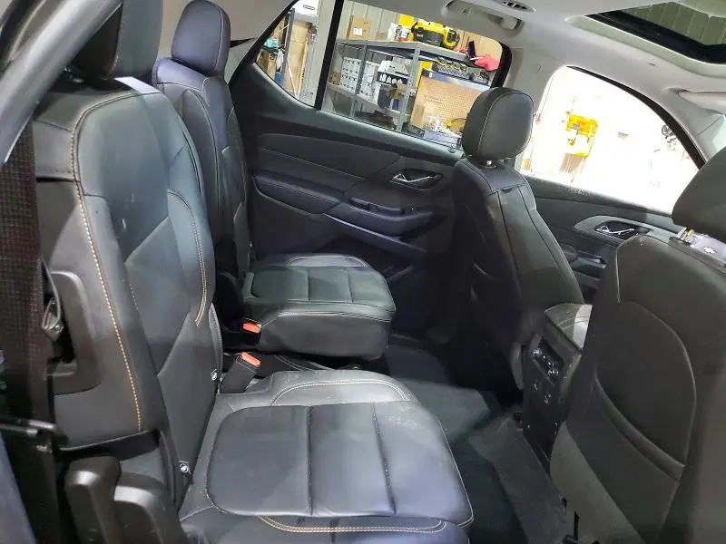 2021 CHEVROLET TRAVERSE LT  