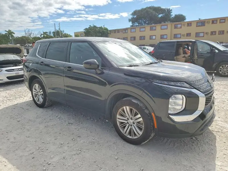 2023 MITSUBISHI OUTLANDER ES  