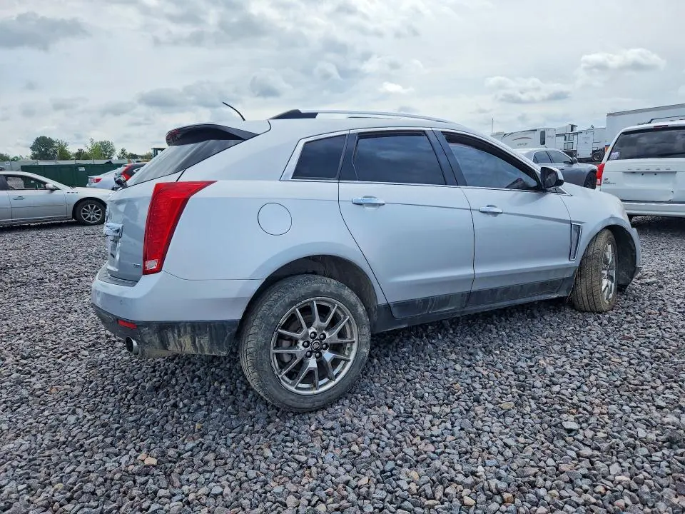 2015 CADILLAC SRX PERFORMANCE COLLECTION  