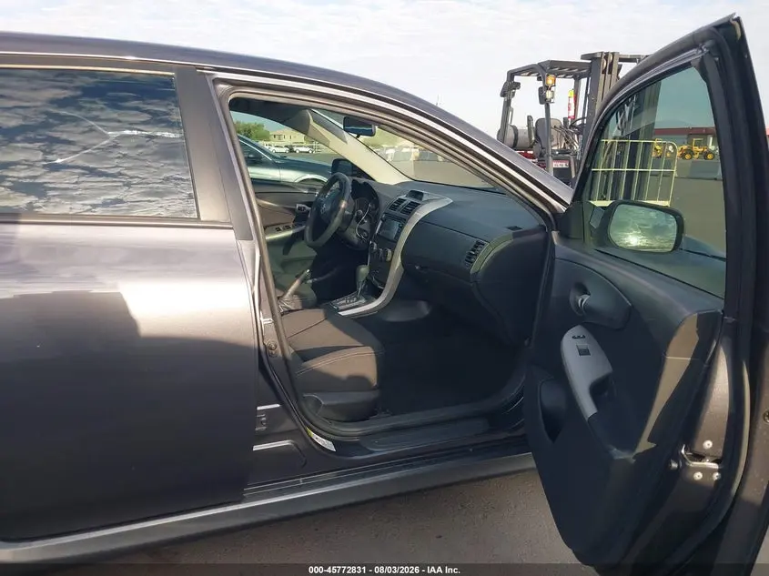 2013 TOYOTA COROLLA S