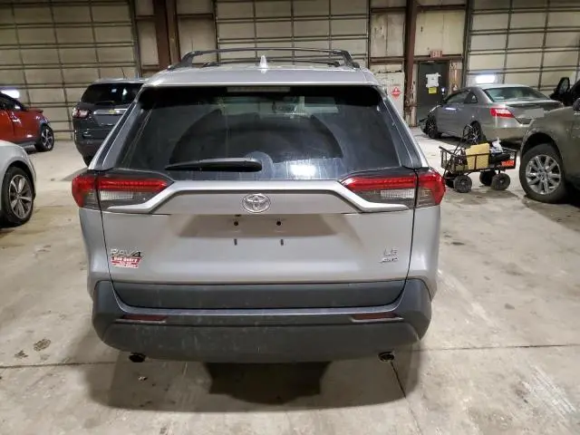 2020 TOYOTA RAV4 LE