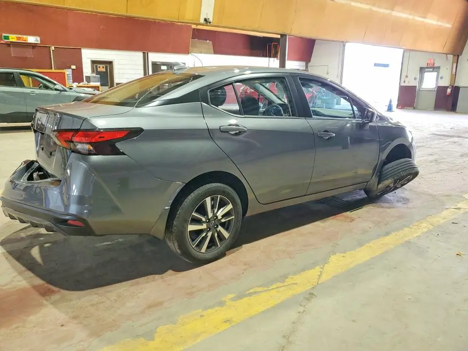 2025 NISSAN VERSA SV  