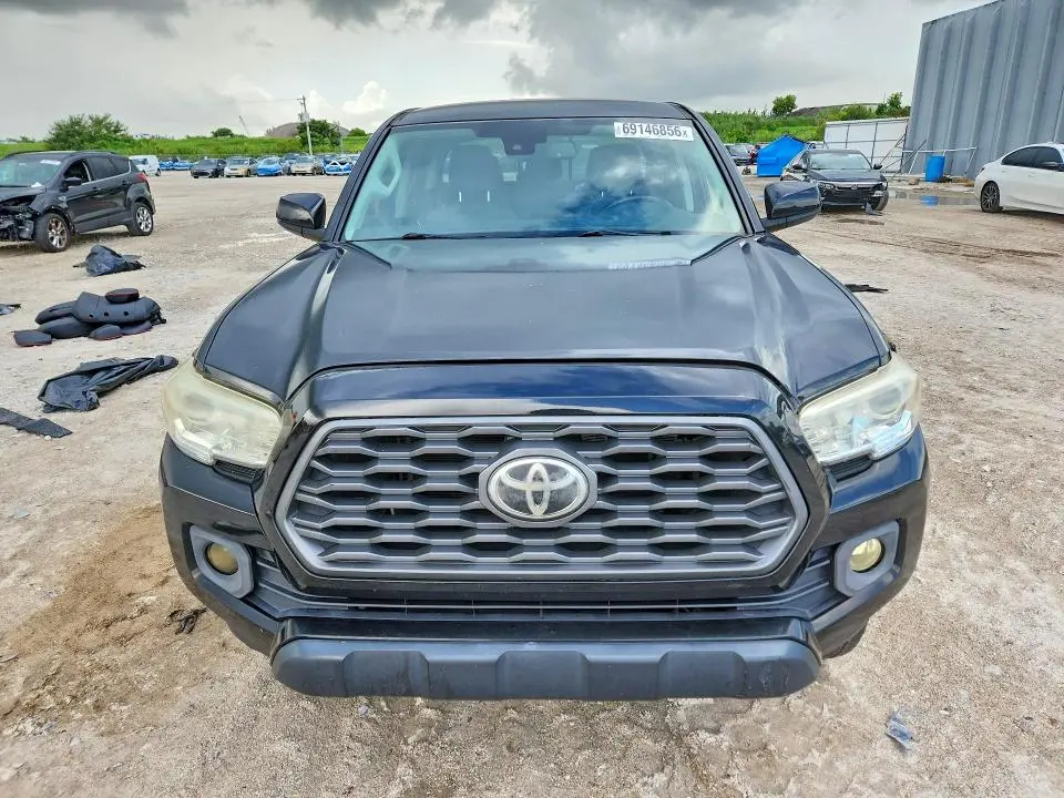 2018 TOYOTA TACOMA SR5 V6  