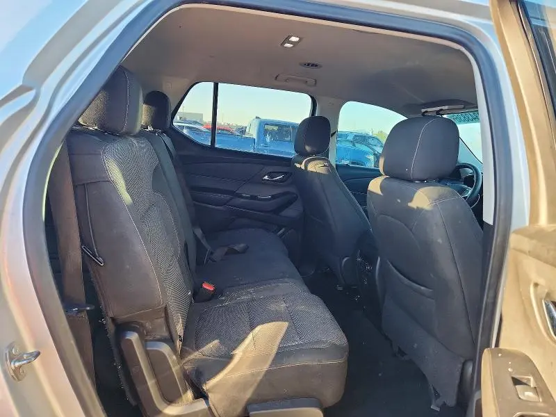 2021 CHEVROLET TRAVERSE LS  