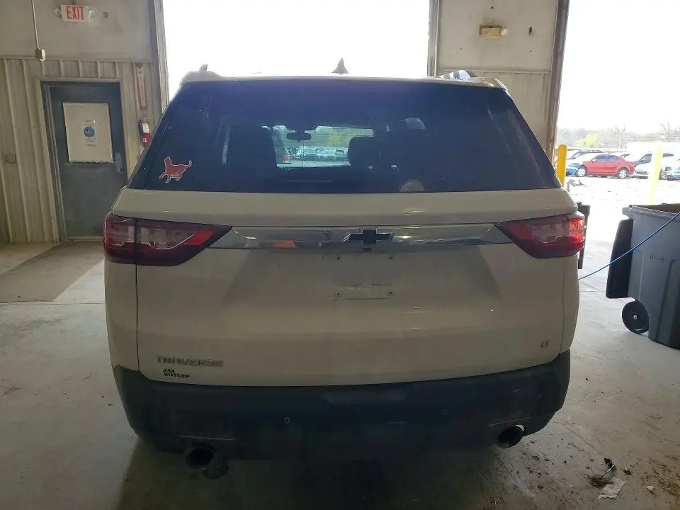 2018 CHEVROLET TRAVERSE LT  