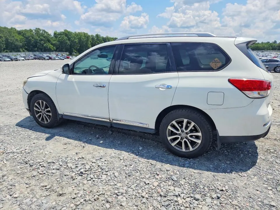 2015 NISSAN PATHFINDER SL  