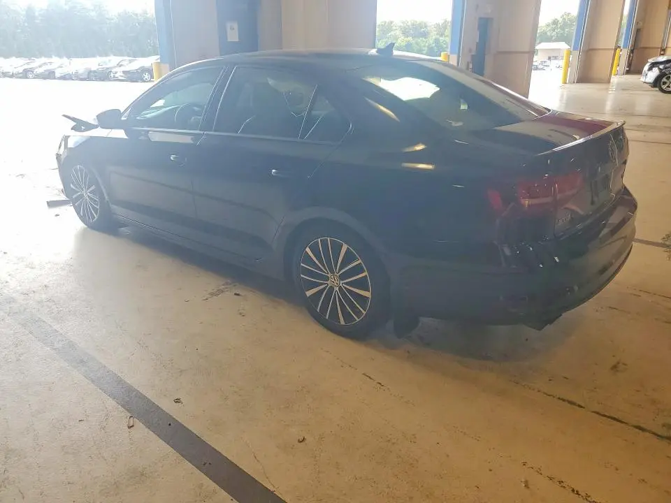 2016 VOLKSWAGEN JETTA SPORT  