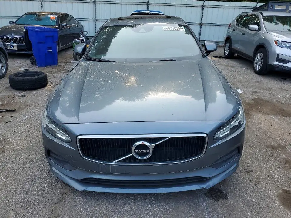 2018 VOLVO S90 T5 MOMENTUM  